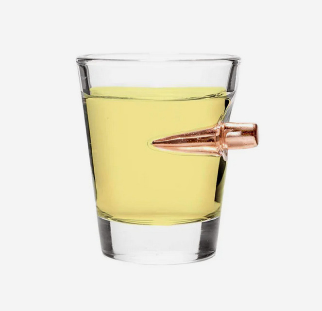 LUCKY SHOT - GLASS WITH BULLET (MUN-1121358)