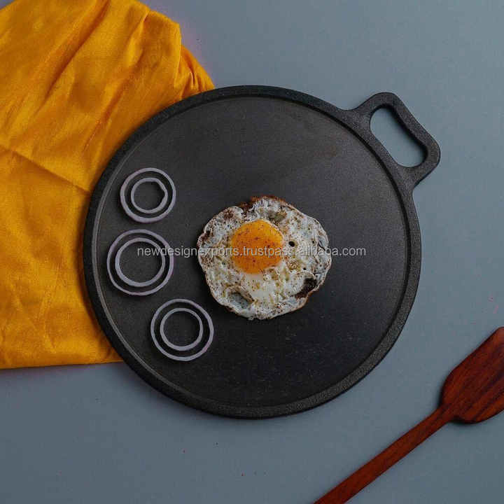 Cast iron Dosa tawa. (MUN-1112822)